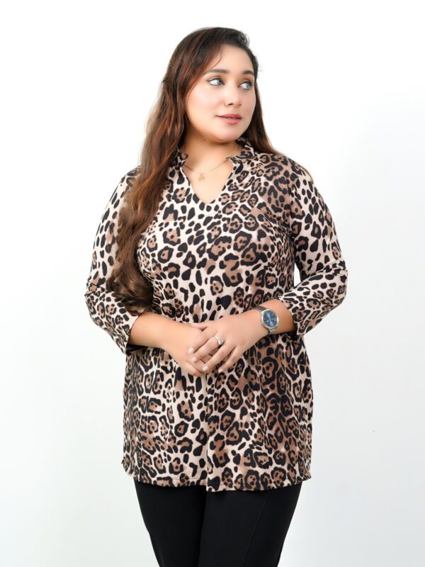 Classic Leopard Top